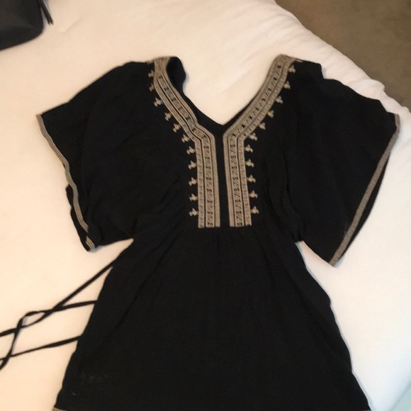 Black and Cream Wide Sleeve Blouse - Picture 3 of 4